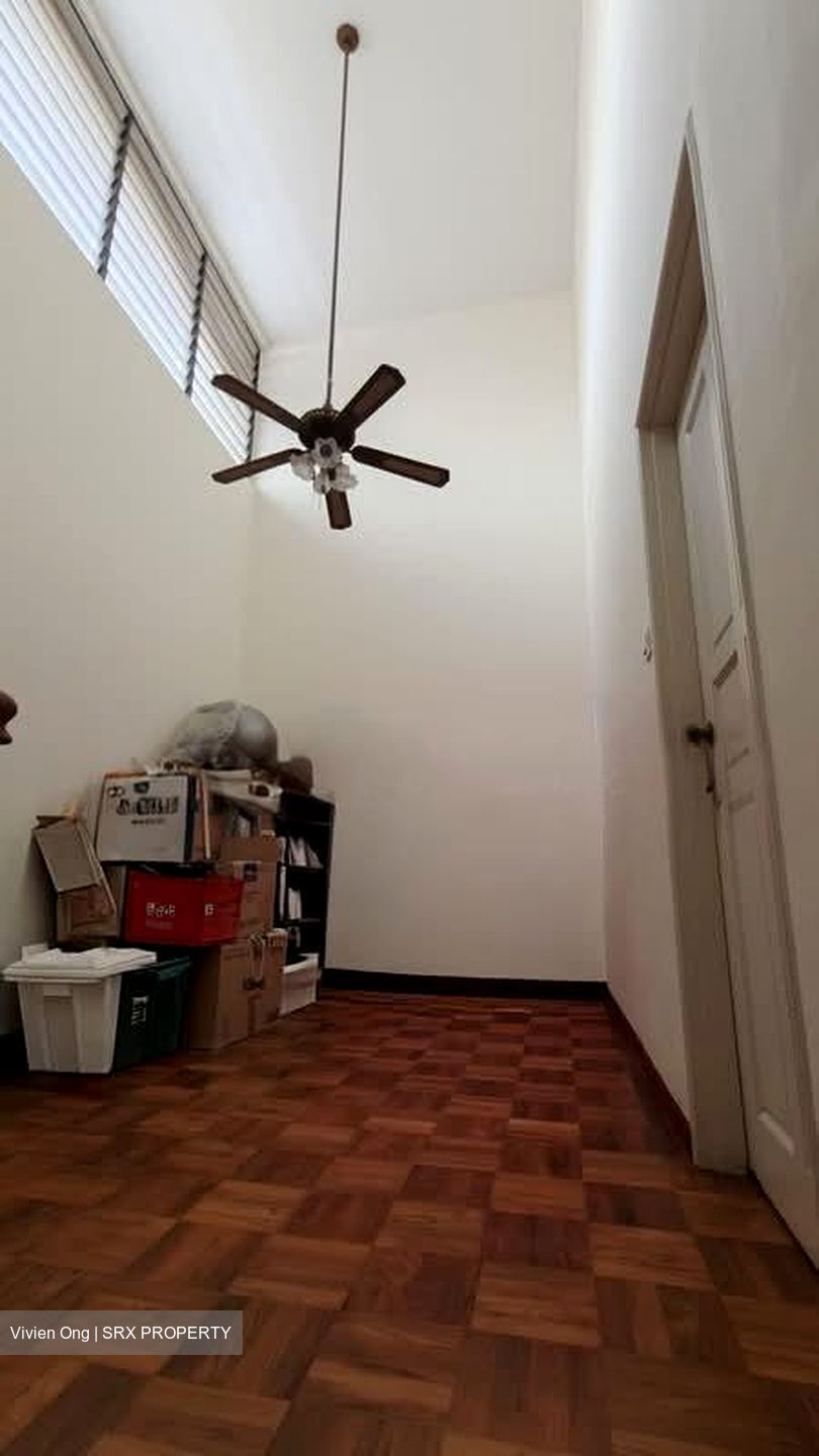 Haig Road (D15), Terrace #584500561